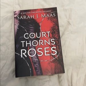 A Court of Thorns and Roses